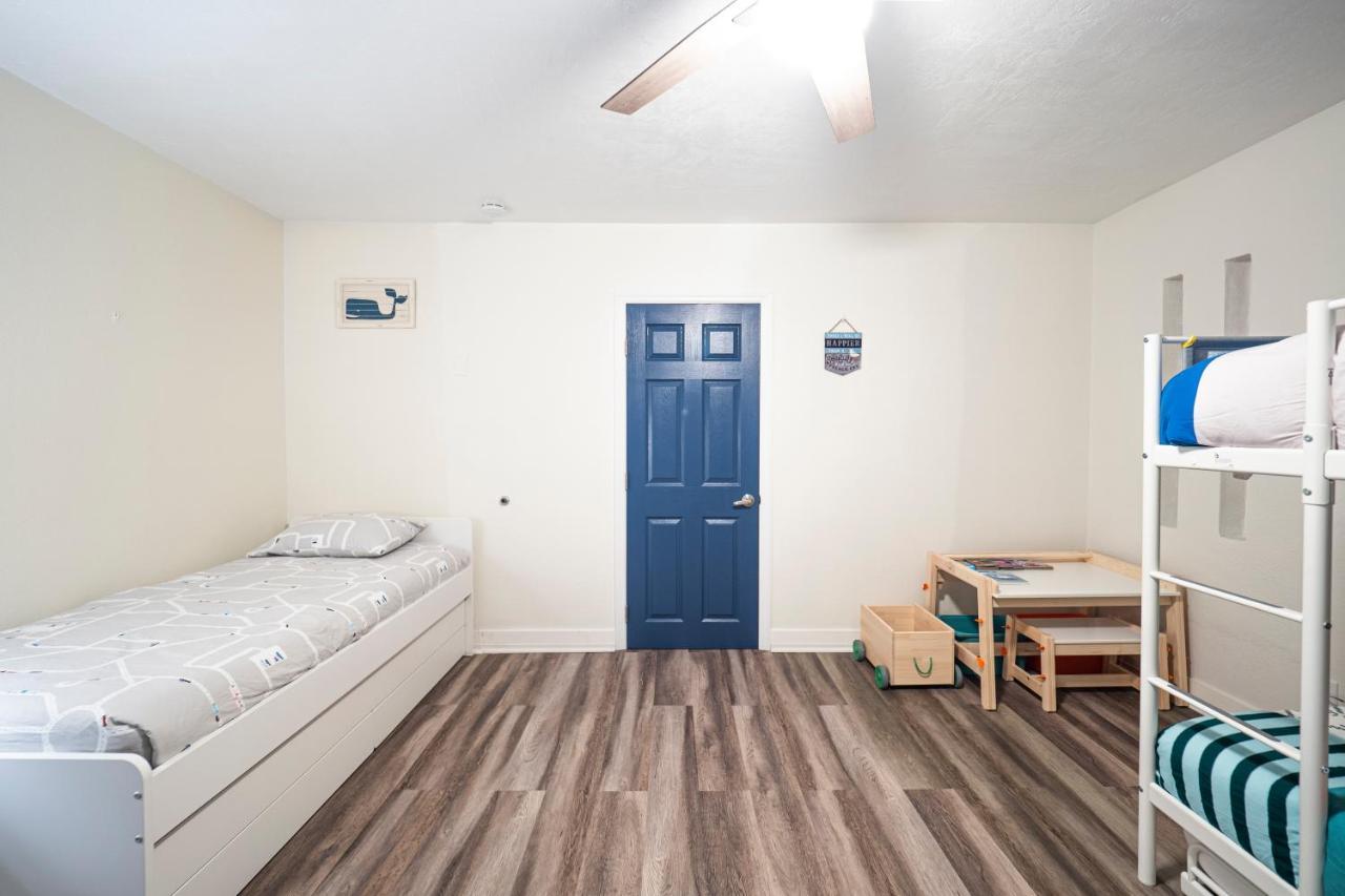 Newly Renovated 3Br2Ba Duplex With Private Dock Key Colony Beach Exterior foto