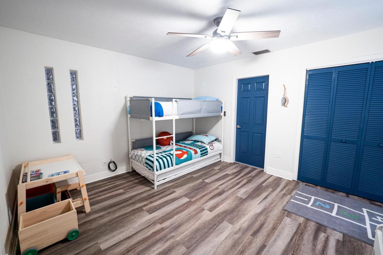 Newly Renovated 3Br2Ba Duplex With Private Dock Key Colony Beach Exterior foto