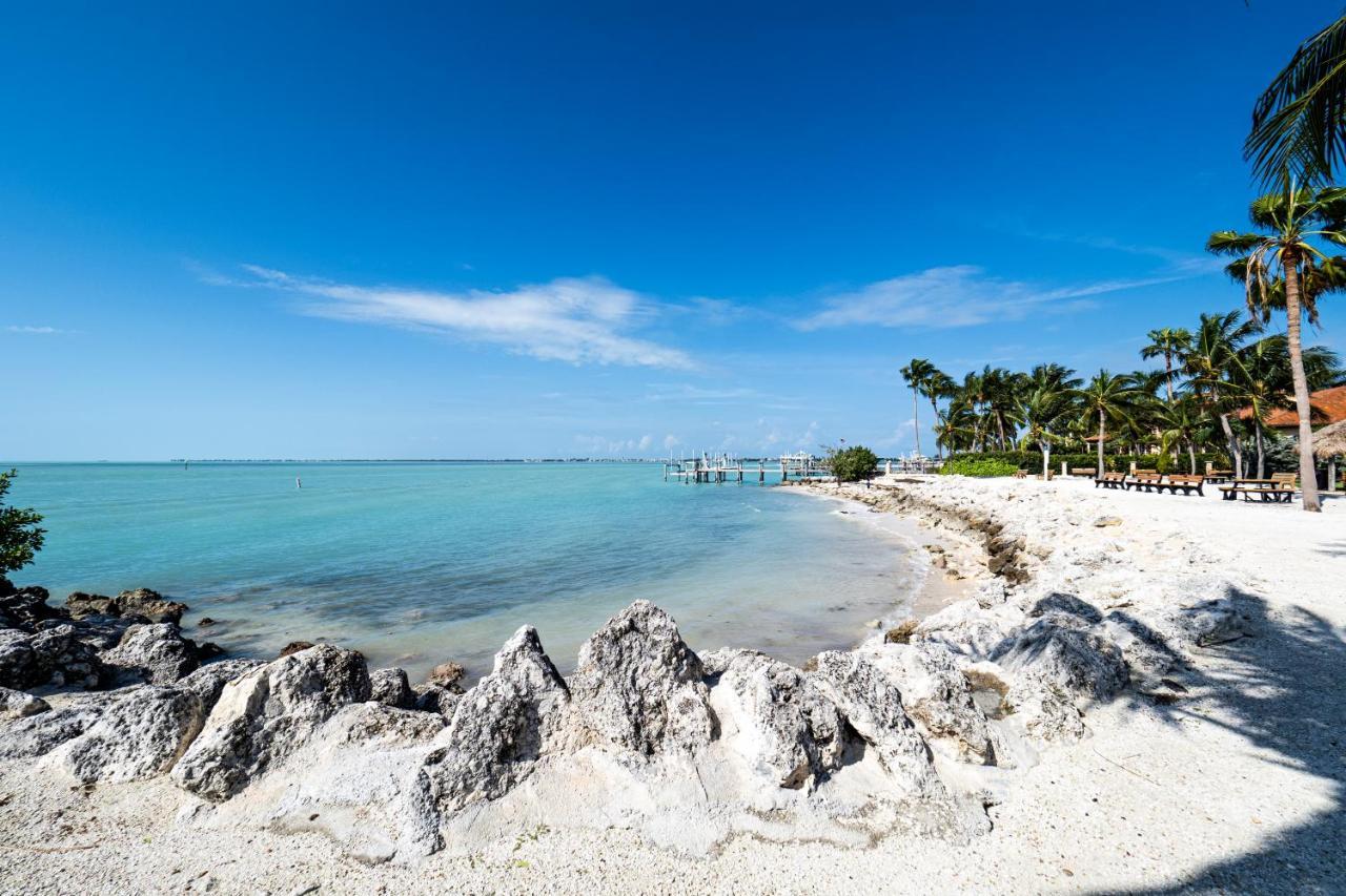Newly Renovated 3Br2Ba Duplex With Private Dock Key Colony Beach Exterior foto