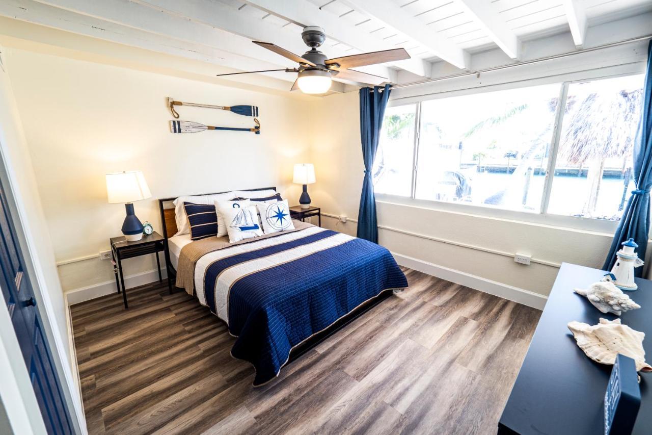 Newly Renovated 3Br2Ba Duplex With Private Dock Key Colony Beach Exterior foto